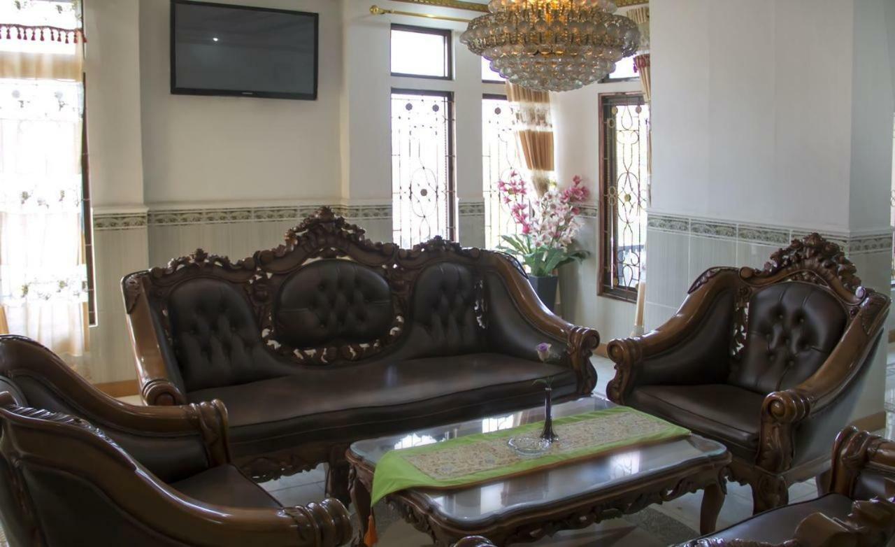 Hotel Wiwi Perkasa 2 Indramayu Buitenkant foto