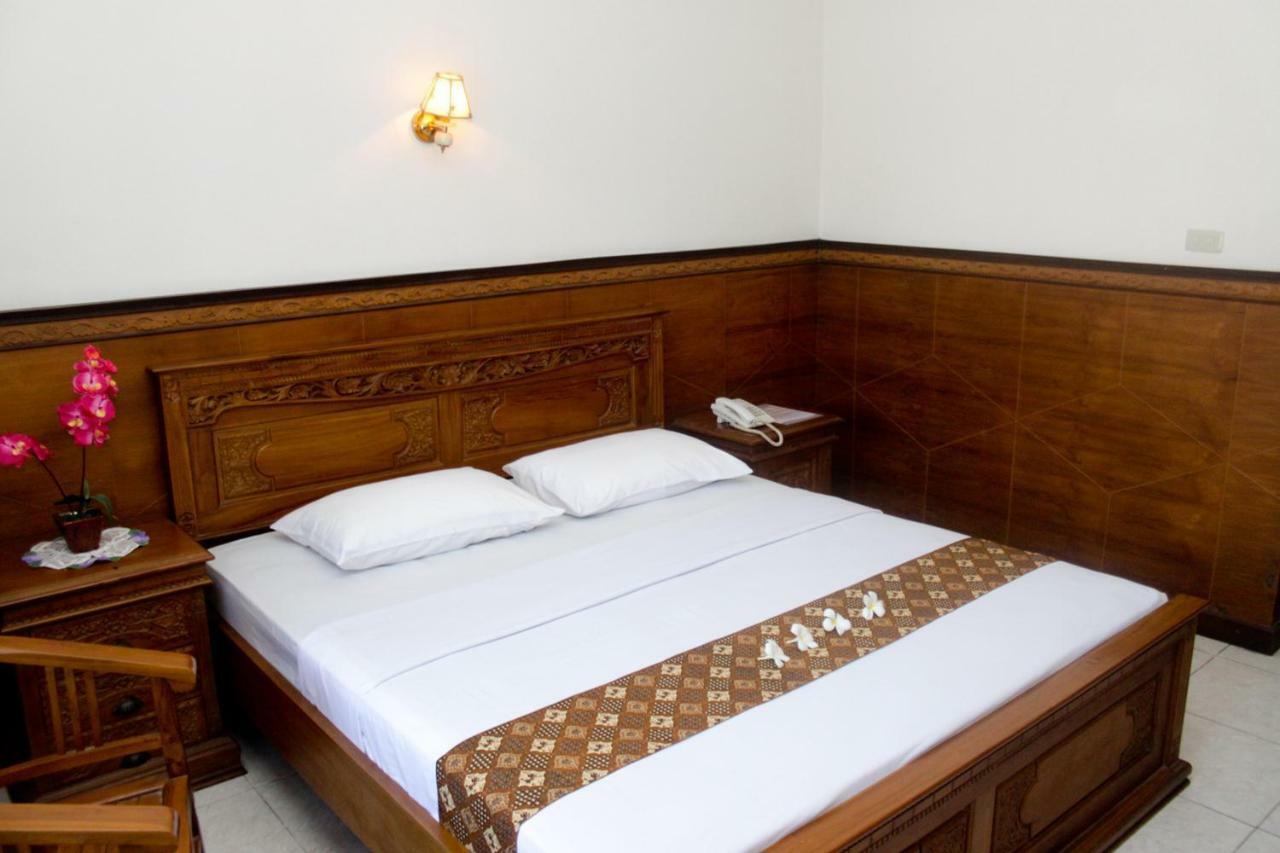Hotel Wiwi Perkasa 2 Indramayu Buitenkant foto
